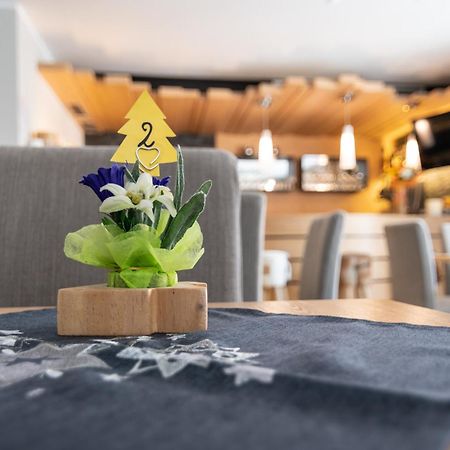 Aparthotel Dolomites Living&Relax Commezzadura Εξωτερικό φωτογραφία