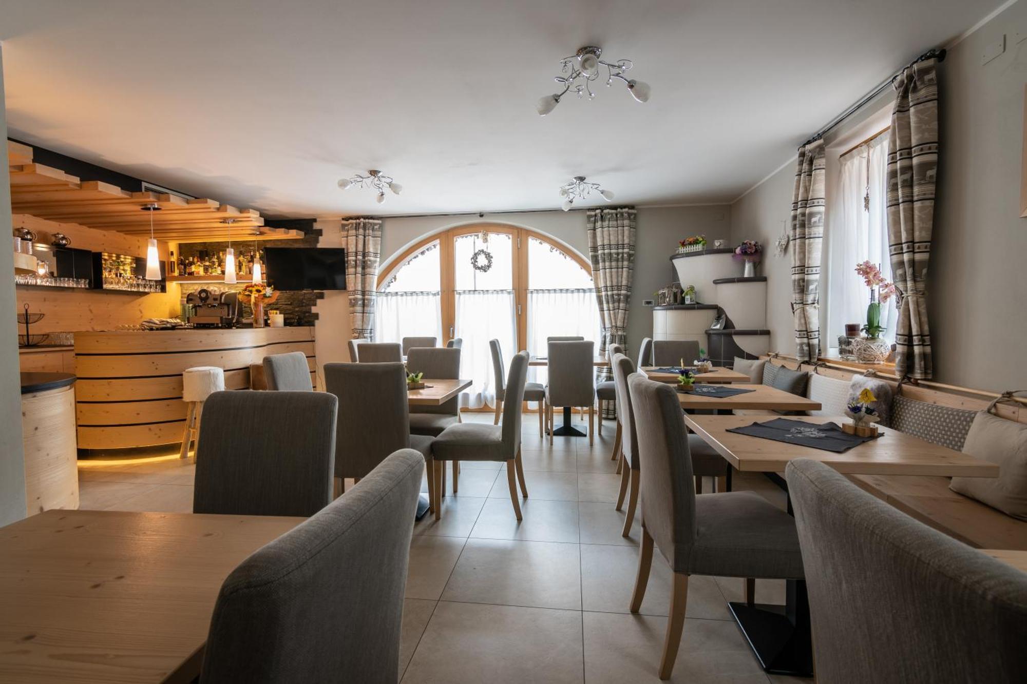 Aparthotel Dolomites Living&Relax Commezzadura Εξωτερικό φωτογραφία
