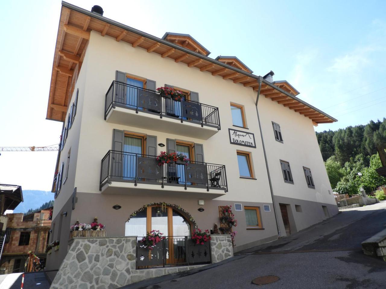 Aparthotel Dolomites Living&Relax Commezzadura Εξωτερικό φωτογραφία